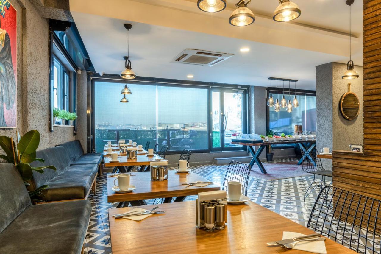 Doruk Palas Hotel Istanboel Buitenkant foto